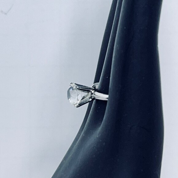 Uncas Silver Tone Solitaire CZ High Prong Engagement Ring Signed Sz 9 (R1) - Picture 3 of 5